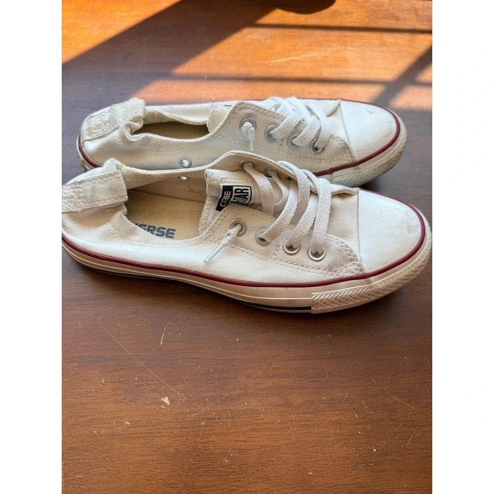 Converse low tops size 7‎